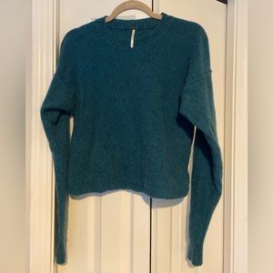 Free People Turquoise Cropped Cashmere Sweater Size Small